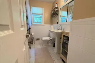 17 Mallory Rd, Spring Valley, NY 10977 - Photo 14
