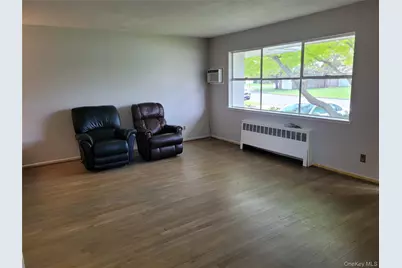 5 Thorpe Lane, East Islip, NY 11730 - Photo 10