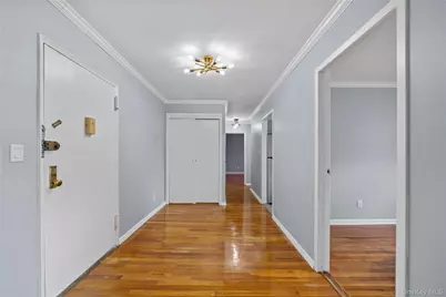 300 N Broadway #6G, Yonkers, NY 10701 - Photo 6