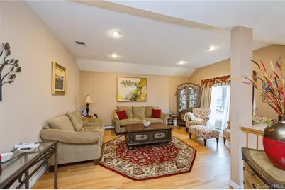 30 Baltimore Avenue, Massapequa, NY 11758 - Photo 8