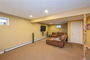 30 Baltimore Ave, Massapequa, NY 11758 - Photo 16