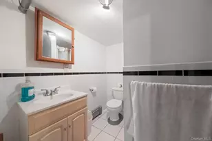 134-35 226th St, Springfield Gardens, NY 11413 - Photo 14