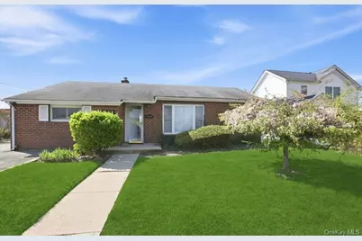 4169 Iris Place, Bethpage, NY 11714 - Photo 1
