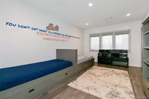 22 Olive St, Great Neck, NY 11020 - Photo 20