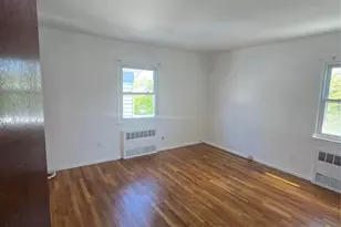 10 Alsop St, Valley Stream, NY 11581 - Photo 6