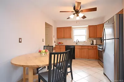 64-50 Utopia Parkway, Fresh Meadows, NY 11365 - Photo 6