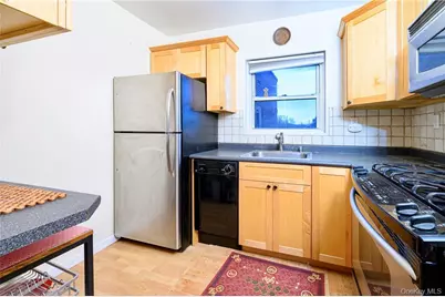 330 S Broadway #A11, Tarrytown, NY 10591 - Photo 14