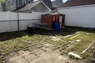 90-10 214th St, Queens Village, NY 11428 - Photo 12