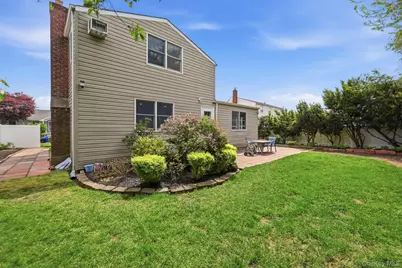 249 N 6th Street, Bethpage, NY 11714 - Photo 4
