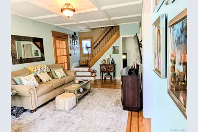 84 Woodlawn Avenue, Valley Stream, NY 11581 - Photo 12