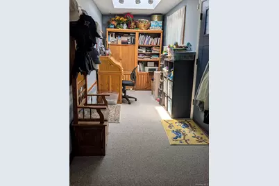 84 Woodlawn Avenue, Valley Stream, NY 11581 - Photo 10