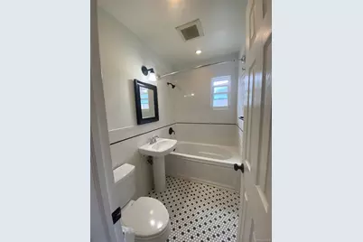 150-11 17th Avenue, Whitestone, NY 11357 - Photo 10