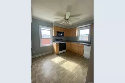 150-11 17th Avenue, Whitestone, NY 11357 - Photo 16
