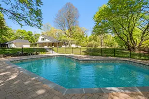 497 Woodbury Rd, Cold Spring Harbor, NY 11724 - Photo 24