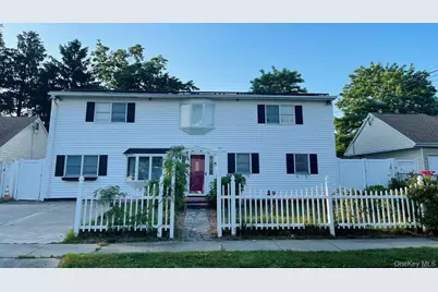 12 Vernon Street, Plainview, NY 11803 - Photo 1