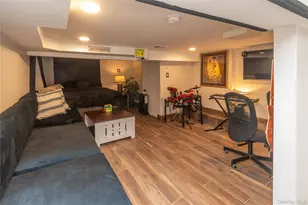 71 Deer Trail N, Greenwood Lake, NY 10925 - Photo 6