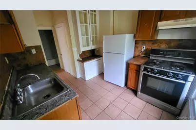 242 Mansion Street, Poughkeepsie, NY 12601 - Photo 20