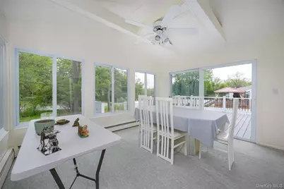 51 Carriage Hill Lane, Poughkeepsie, NY 12603 - Photo 10