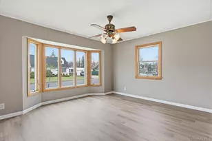 34 Park Cir W, New Hyde Park, NY 11040 - Photo 16