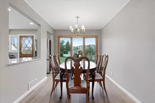 34 Park Cir W, New Hyde Park, NY 11040 - Photo 6