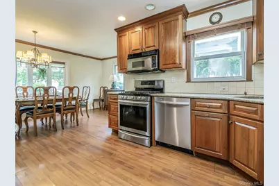 43 Plymouth Road, Port Washington, NY 11050 - Photo 8
