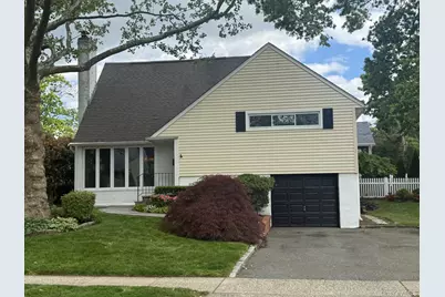 43 Plymouth Road, Port Washington, NY 11050 - Photo 1