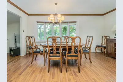 43 Plymouth Road, Port Washington, NY 11050 - Photo 4