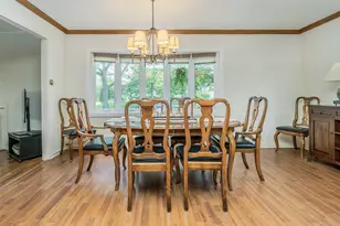 43 Plymouth Rd, Port Washington, NY 11050 - Photo 4