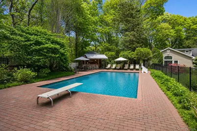 3 Carriage Court, Dix Hills, NY 11746 - Photo 26