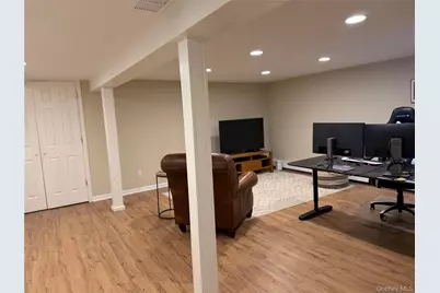3 Carriage Court, Dix Hills, NY 11746 - Photo 22