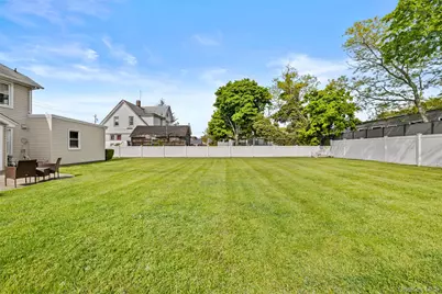 76 Solomon Avenue, Inwood, NY 11096 - Photo 4