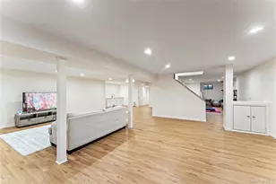 8 Bolton Dr, Manhasset, NY 11030 - Photo 16