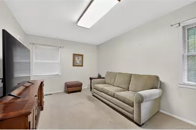 24 Thorngrove Lane, Dix Hills, NY 11746 - Photo 20
