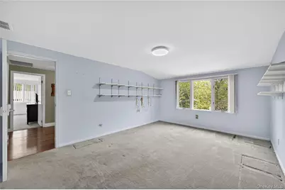 24 Thorngrove Lane, Dix Hills, NY 11746 - Photo 26