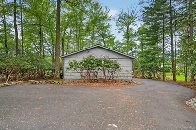 117 Lake Shore Drive W, Rock Hill, NY 12775 - Photo 6