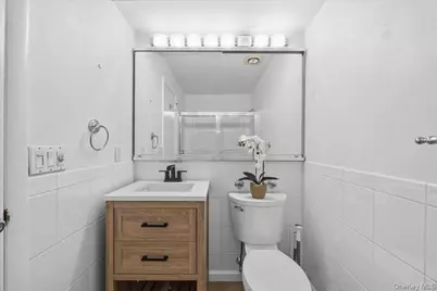 107 N Broadway #213, White Plains, NY 10603 - Photo 12