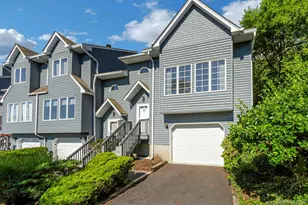 8 Village Gate Way, Nyack, NY 10960 - Photo 2
