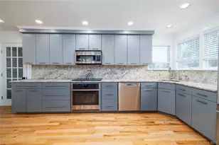 73 Virginia Ave, Oceanside, NY 11572 - Photo 12