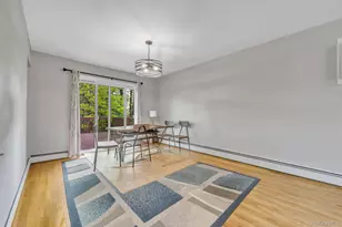 35 Arline Ln, East Islip, NY 11730 - Photo 4