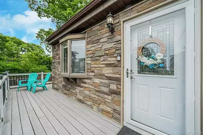 1333 Boston Avenue, Bay Shore, NY 11706 - Photo 4