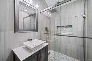 1333 Boston Ave, Bay Shore, NY 11706 - Photo 16