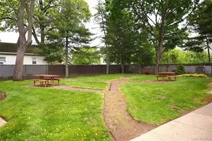 565 Avenue A, Uniondale, NY 11553 - Photo 24