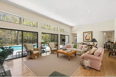 6 Deer Path, Quogue, NY 11959 - Photo 6