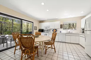 6 Deer Path, Quogue, NY 11959 - Photo 10