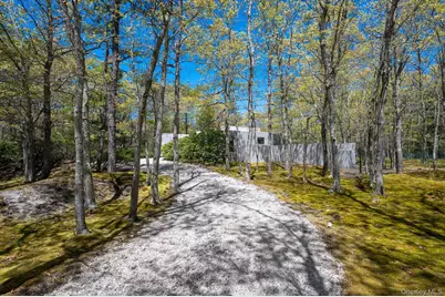6 Deer Path, Quogue, NY 11959 - Photo 2