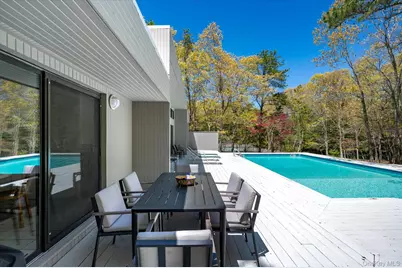 6 Deer Path, Quogue, NY 11959 - Photo 4