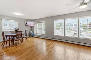 14 Kenneth Ln, North Babylon, NY 11703 - Photo 4