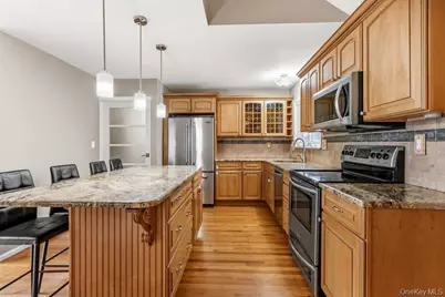 14 Kenneth Lane, North Babylon, NY 11703 - Photo 6