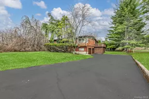 12 Woodwind Ln, Spring Valley, NY 10977 - Photo 2
