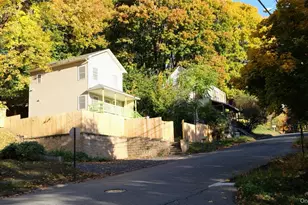 61 Hudson St, Kingston, NY 12401 - Photo 2